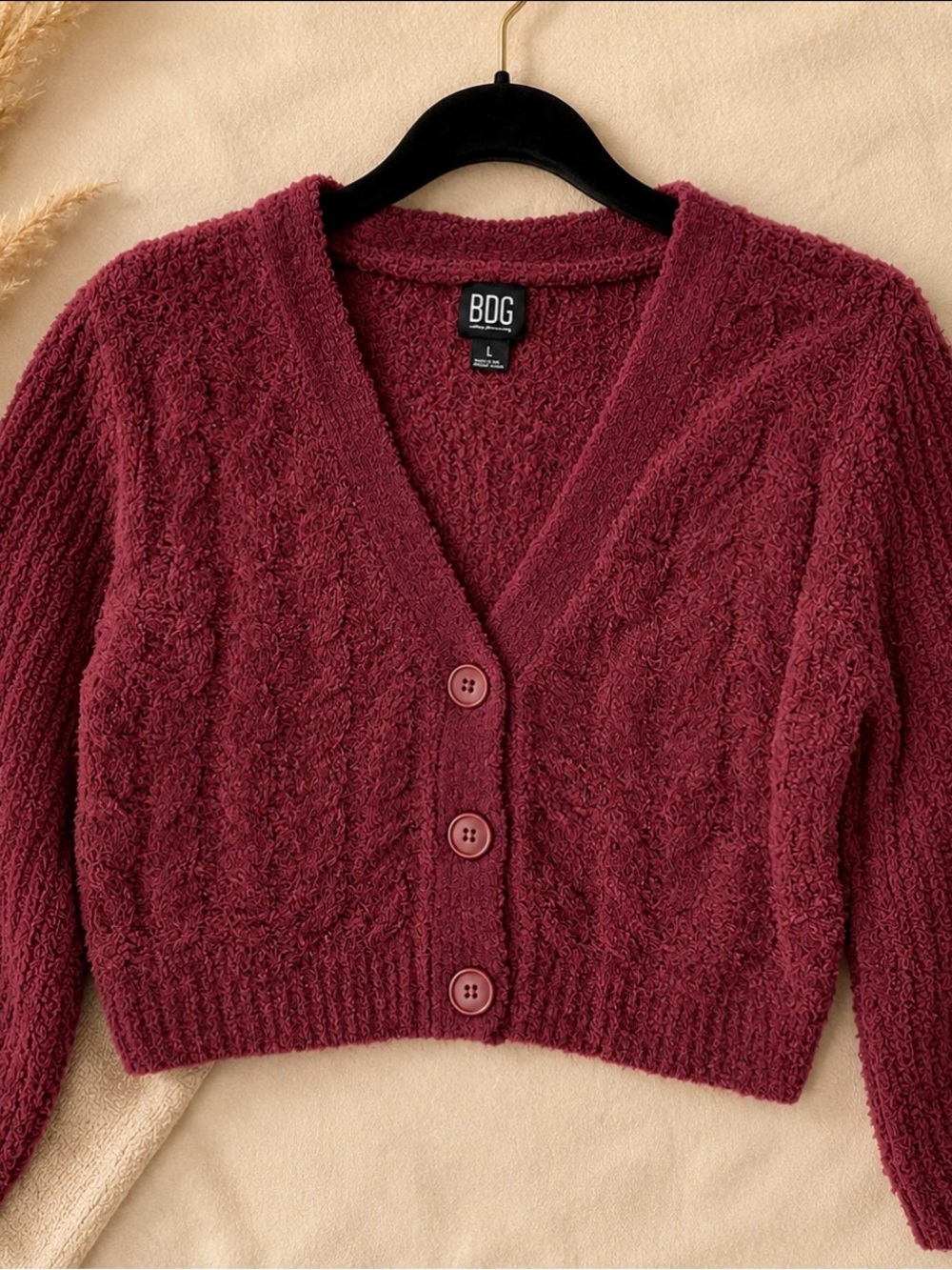 🤎🍂 BDG Burgundy Fuzzy Cropped Cardigan Sweater - Size Large 🍂🤎